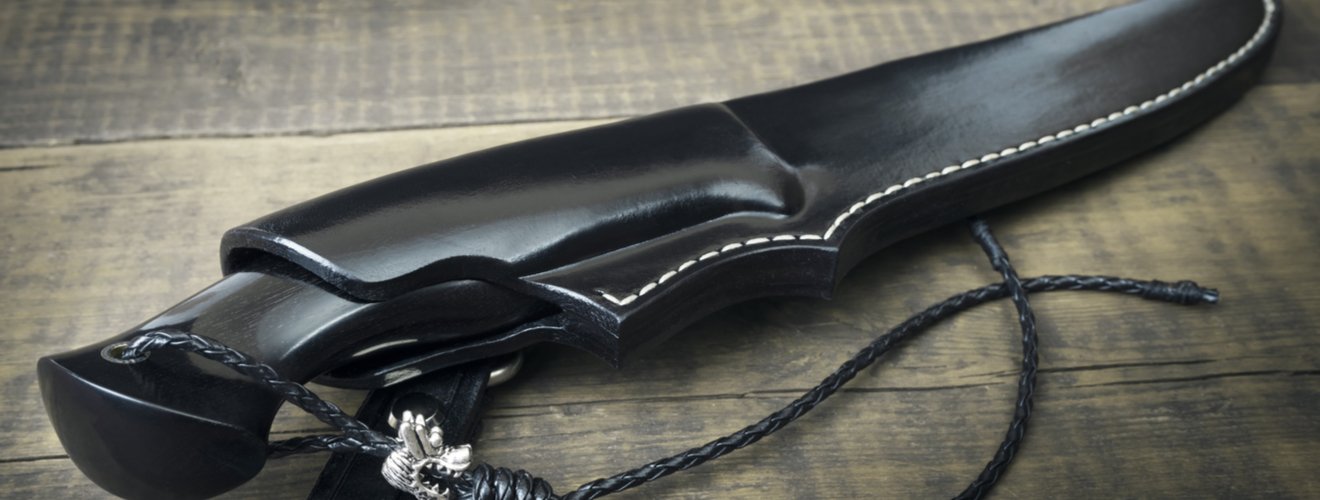 Damast Jagdmesser mit Messerhalter